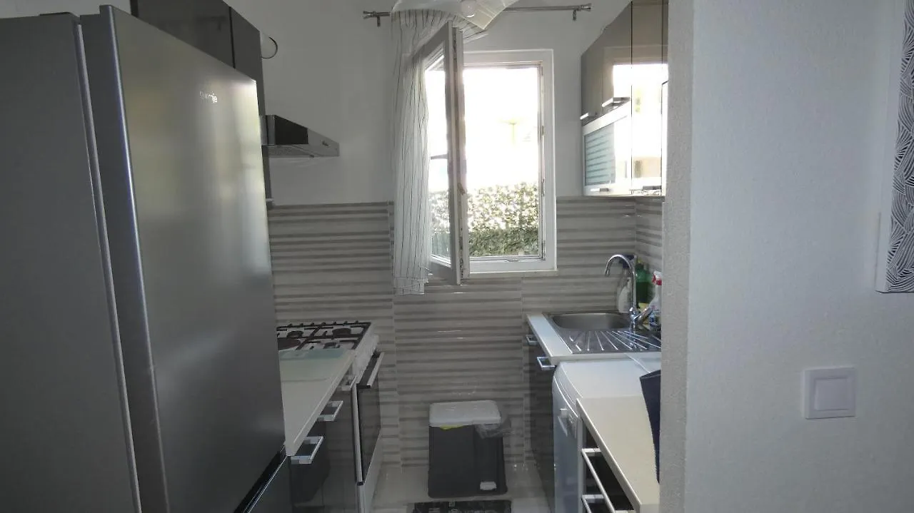 Two-Room Apartment Lidija With Terrace And Parking Donji Okrug