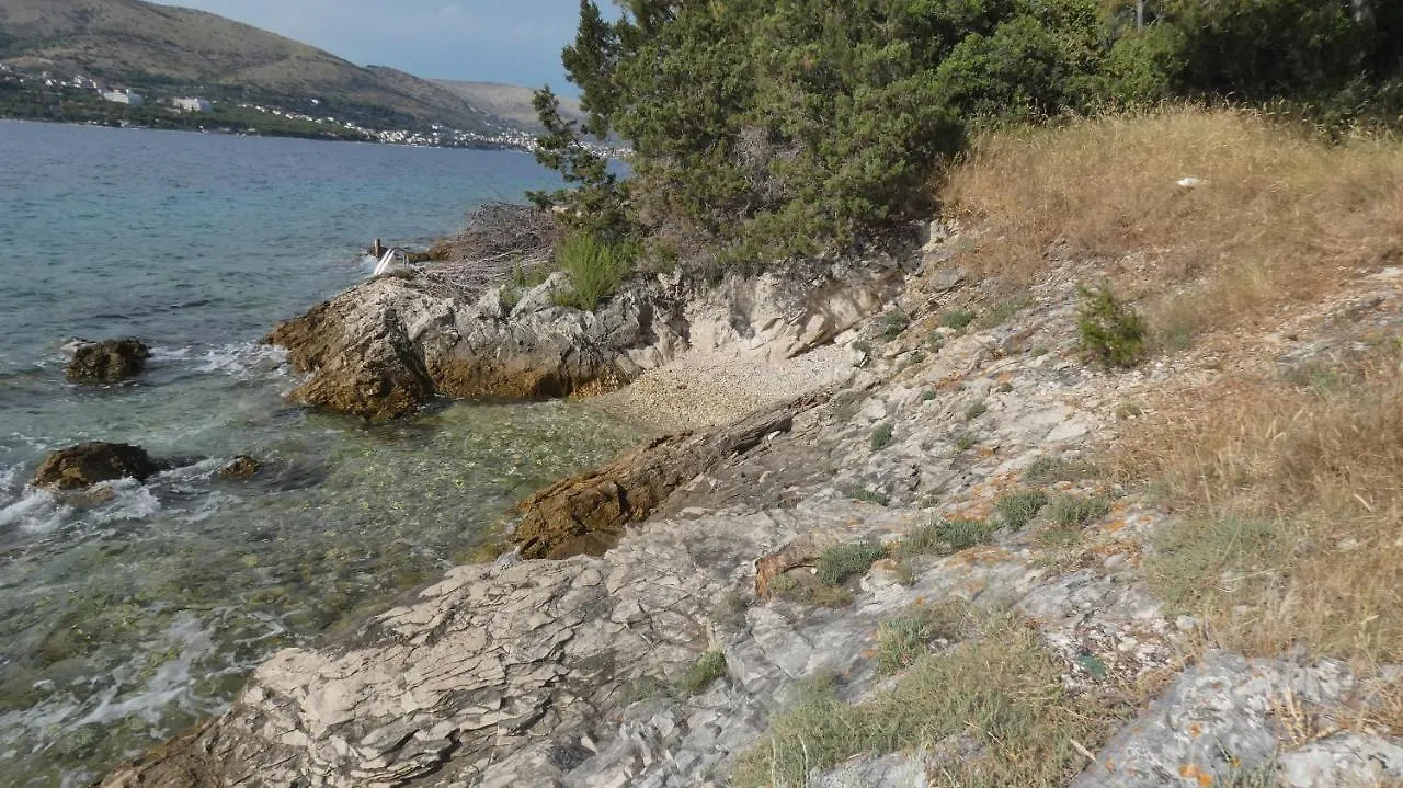 Two-Room Apartment Lidija With Terrace And Parking Donji Okrug  Croatia