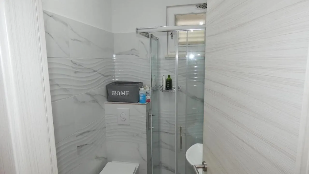 Two-Room Apartment Lidija With Terrace And Parking Donji Okrug  0*, Donji Okrug (Ciovo)