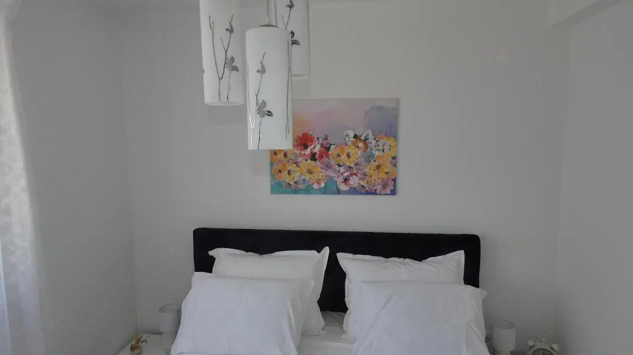 Two-Room Apartment Lidija With Terrace And Parking Donji Okrug