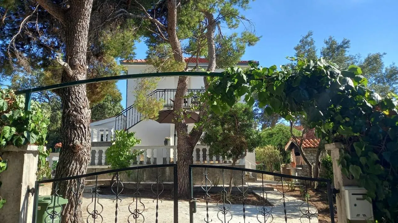 Two-Room Apartment Lidija With Terrace And Parking Donji Okrug  Croatia